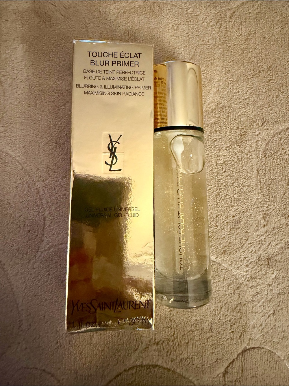 Yves Saint Laurent TOUCHE ÉCLAT BLUR PRIMER NEW